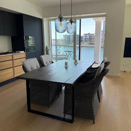 Laekker Med Vand Udsigt Pa Islands Brygge Apartamento
