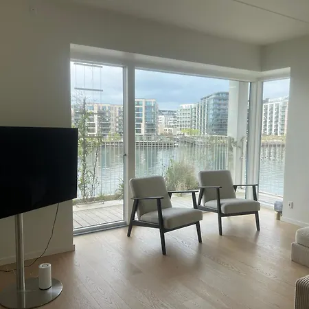 Laekker Med Vand Udsigt Pa Islands Brygge Apartment Copenhagen